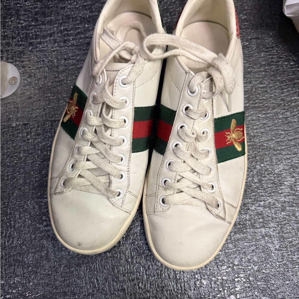 GUCCI Butterfly White Sneakers with Green and Red Stripe Sz 36